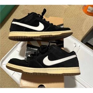 Nike Men's Dunk Low Pro SB 304292-016 Suede Skate Shoes Sneaker Sz 8 Black White